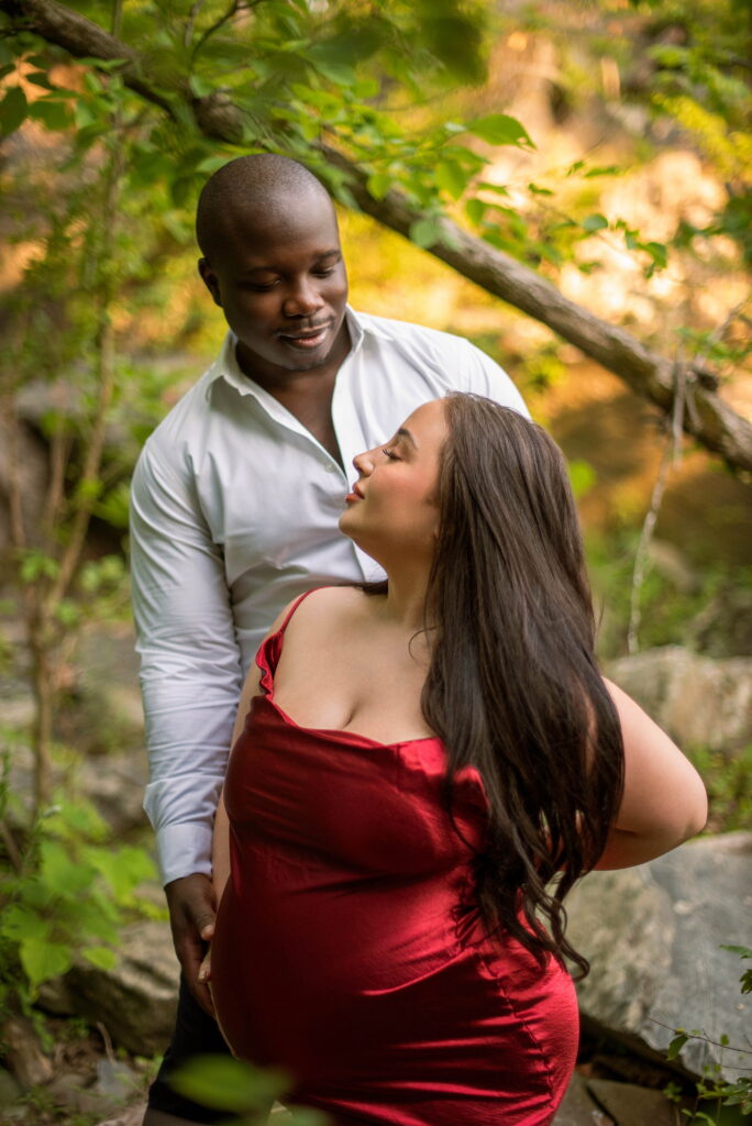 Great Falls Park Maternity Photoshoot